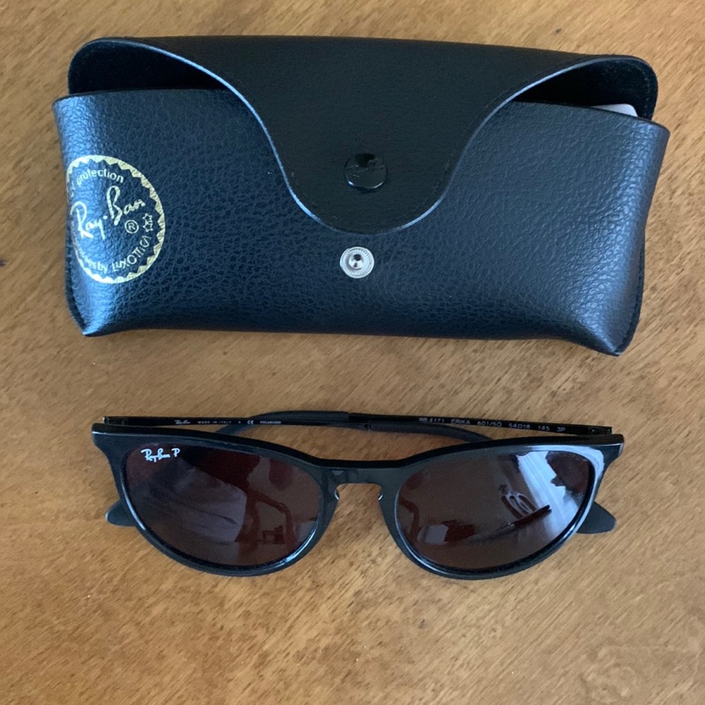 Erika Ray bans